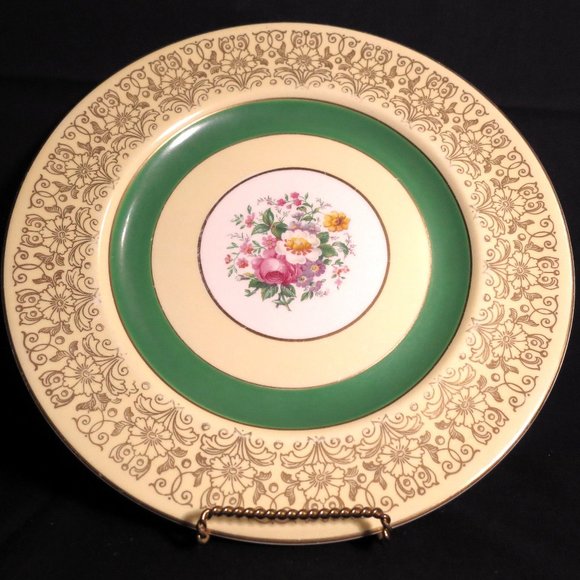 Pareek Green Dinner Plate with Demitasse and Saucer Johnson Brothers 3pc Set - Picture 1 of 11